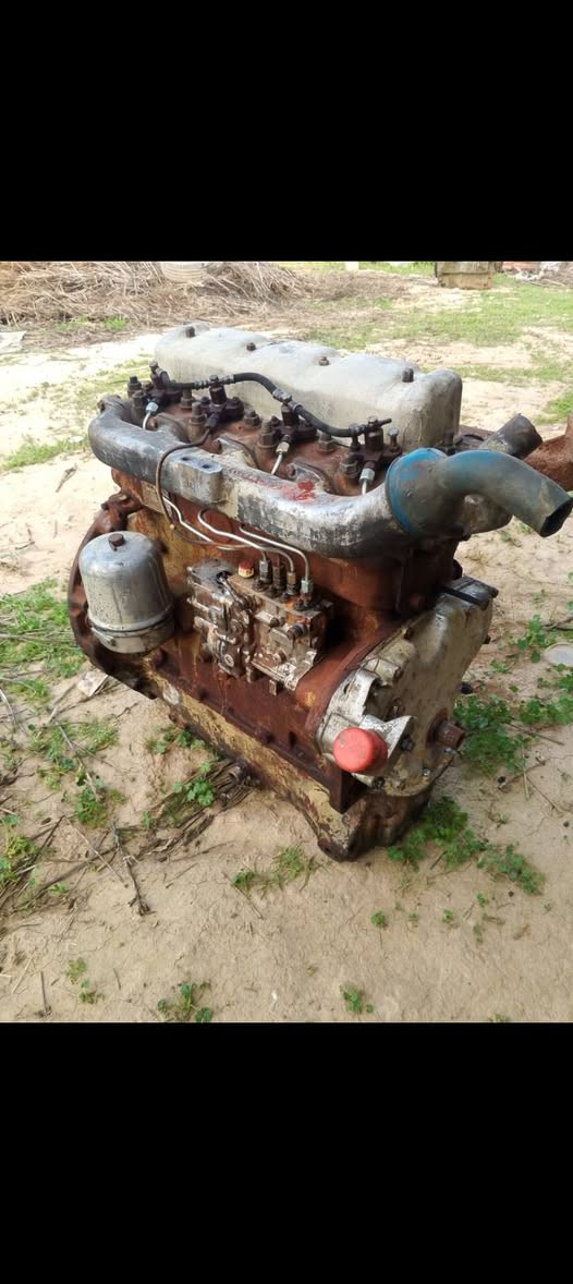 للبيع محرك عنتر 80 لا صرف ولا بخار
جاهز للشغل السعر 850 الف العنوان ديالى كفري الاستفسار أتصل *********** او. ***********
