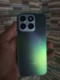 هونر X8b • ٥١٢ • ١٠٨ ميجابيكسل