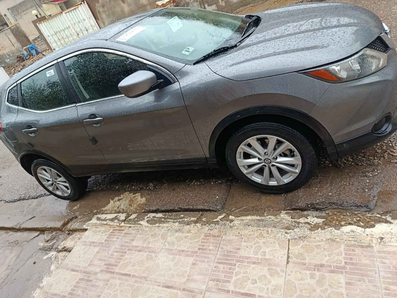 نيسان روك سبورتي أميريكي موديل ٢٠١٧ كلين  صبغ تعديل  بشرط موصفات S دبل اكسل ماشيه 82   ميل   سعر 142 مكان عقره تلفون ***********
