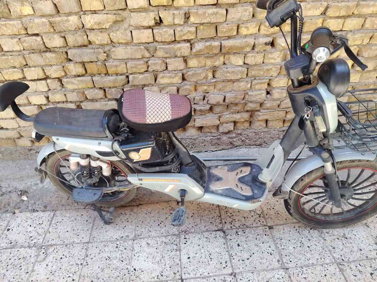 سلام عليكم بايسكل شحن للبيع مديل 2024 سعر 190 وبي مجال مكان ديالى بعقوبه


**إذا كنت صاحب هذا الإعلان وتريد حذفه لأي سبب، رجاءا أرسل رسالة إلى الدعم الفني**