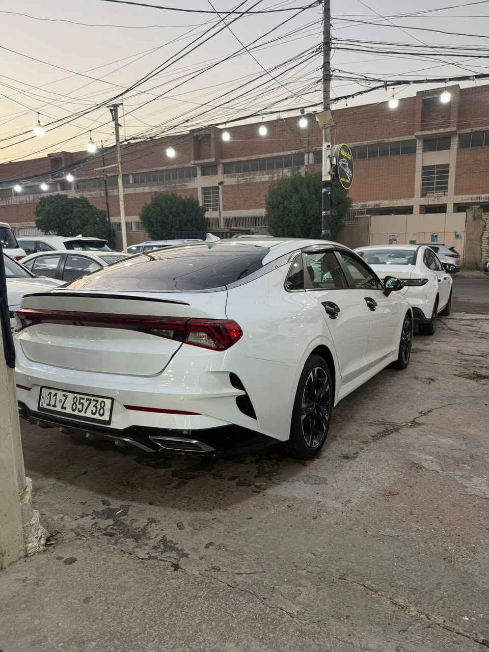 🌹🌹تحية طيبة🌹🌹
كي فايف K5 2024 امريكي 
فول مواصفات عدا البانوراما Gt-line
ماشية 14 الف مايل 
حادثة قص جاملغ خلفي مخدرات 
بدون دواخل بدون حادث بدون ايرباك 
صور الحادث مرفقة 
مكينة 1600 تيربو 
مكينة كير كفالة 
السعر 175 ورقة او مراوس
عنواني بغداد معارض الكريعات
***********
