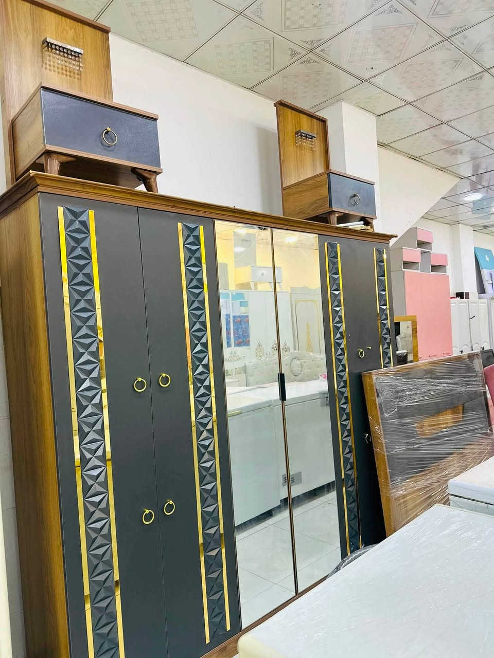 للبيع بسعر مناسب

واتساب ***********
