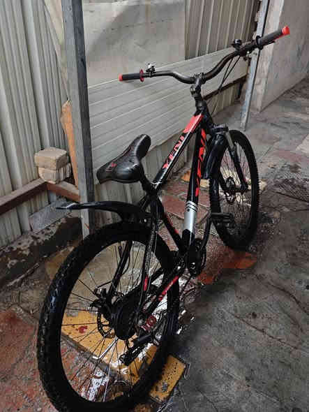 سلام عليكم (بايك) ماركة (YFNI) مال استعراض ستيرن عريض حجم (26)
كير 7 نمر 
وزن خفيف 
بي نقص بريك امامي و كير امامي فقط لا غير
سعر 150 بي مجال 
للتواصل *********** بي واتساب 
مكاني بياع رسالة ثانية
