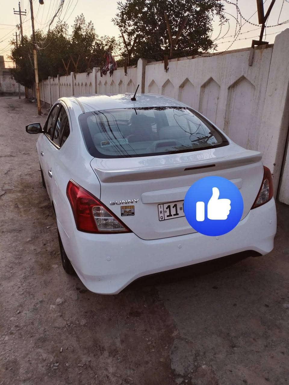 سلام عليكم نيسان صني موديل 2025 رقم بغداد باسمي شخصيا ماشيه 30الف قابله للزياده كير محرك مكفول سياره دوشمه ارضيه وكشنات وصندوق سياره مكفول من الصبغ والتبديل عدا هذا البارد سياره استخدام بيت مامشتغله تكسي موضح عندك مكاني بغداد الامين الثانية والسعر خاص ***********
