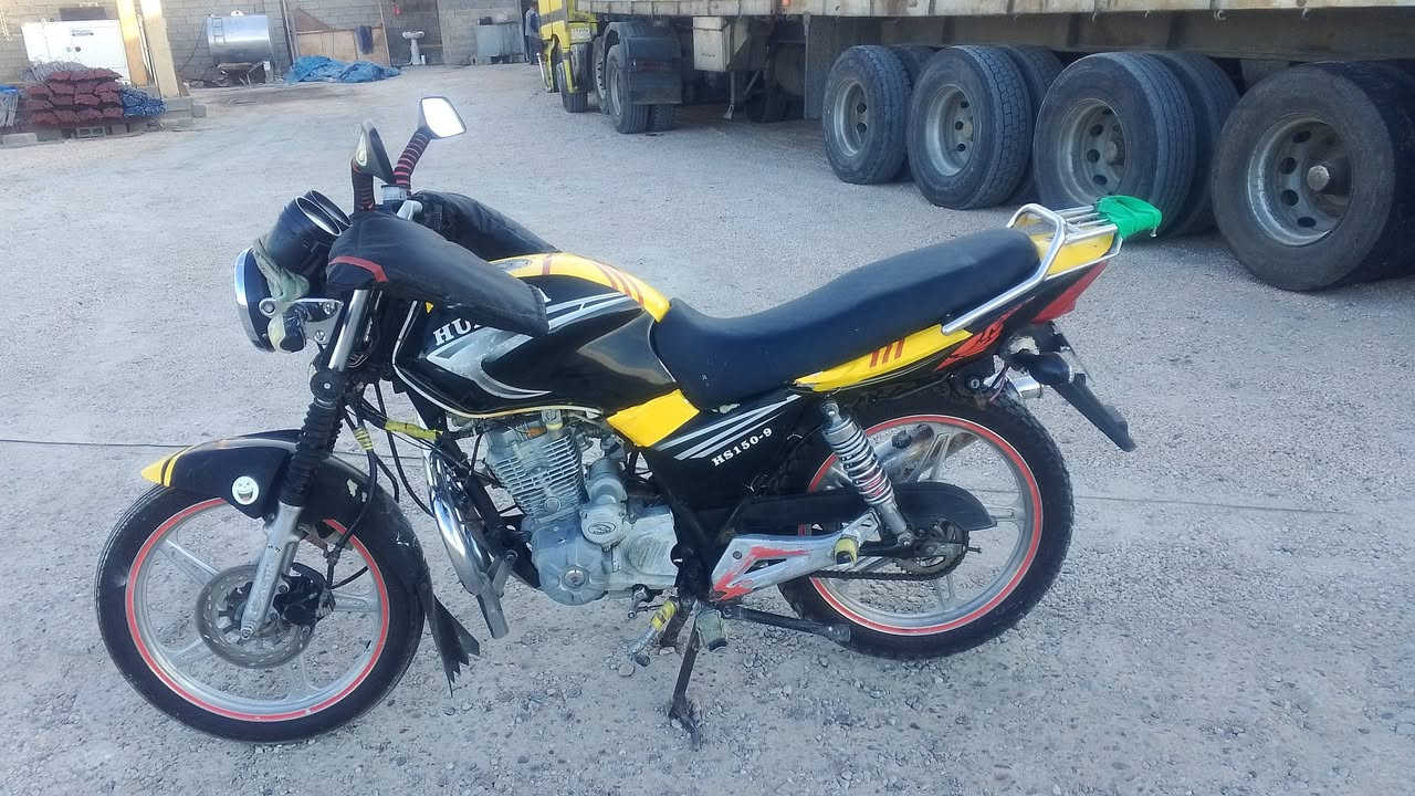 السلام عليكم دراجه هيوشه 2018 للبيع السعر 650 وبي مجال بسيط اوراق موجوده المكان الرمادي الرقم ***********
