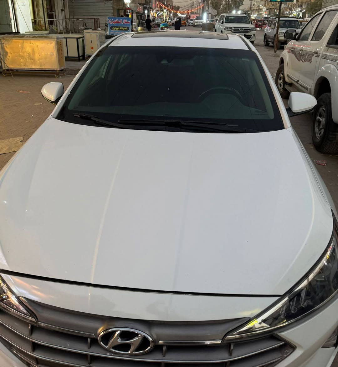 النترا 2020 رقم بغداد فول مواصفات حادثه موضح بالصور السعر 135وبيها مجال مكانها بغداد مدينه الصدر ‏‪***********‬‏
