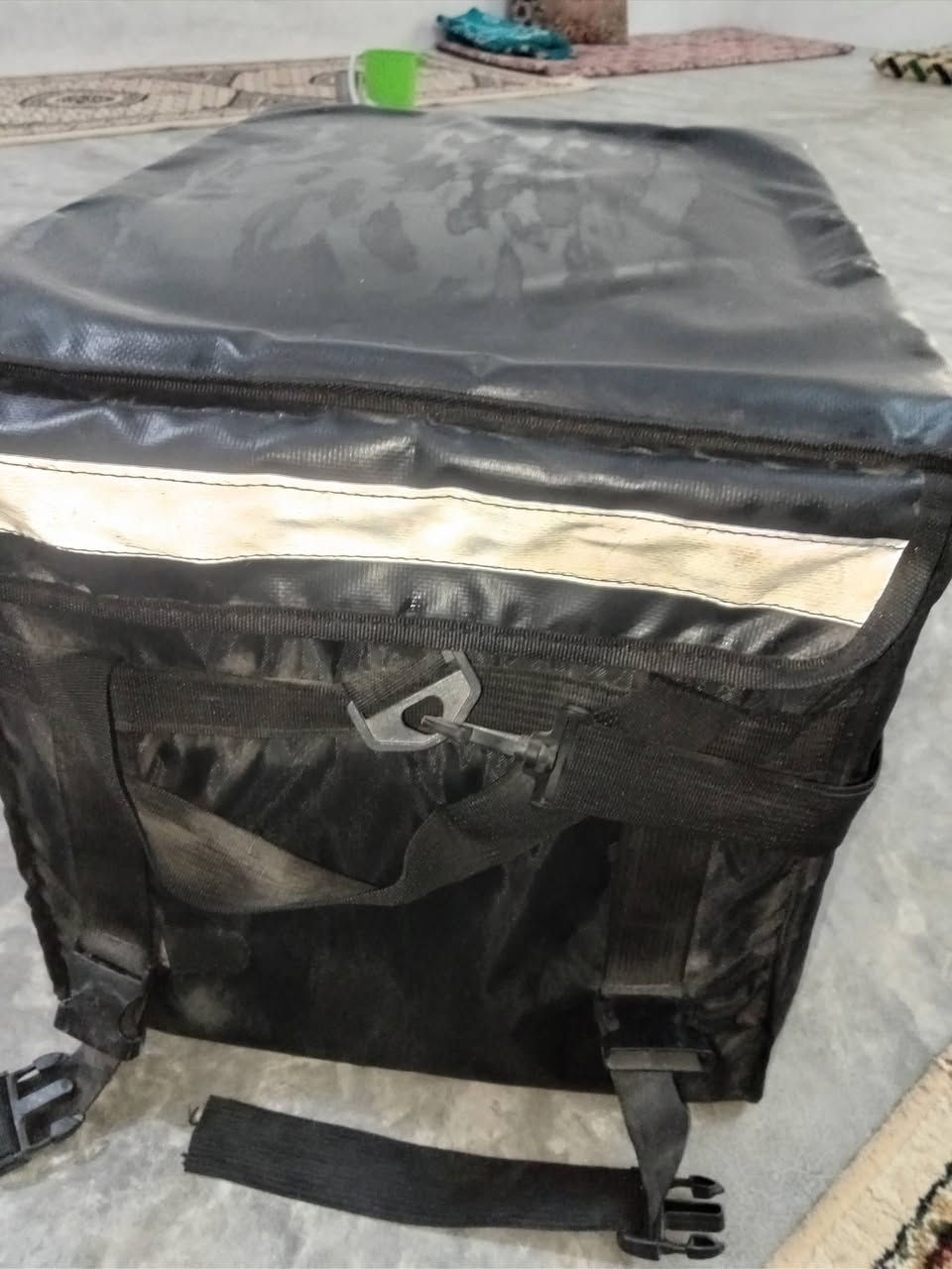 صندوق دليفري نضيف بس سبوعين شتقلت بي سعره15بي مجال حك الجيه


**إذا كنت صاحب هذا الإعلان وتريد حذفه لأي سبب، رجاءا أرسل رسالة إلى الدعم الفني**