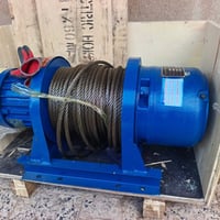 للبيع ونج 3طن جديد غير مستعمل 3فيز  07717170505 %07838372036