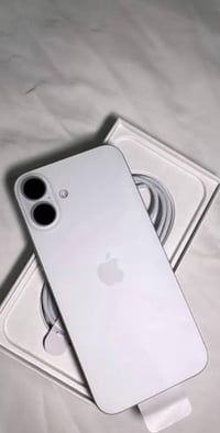 آيفون ١٦ • ٢٥٦ • بطارية ٩٥