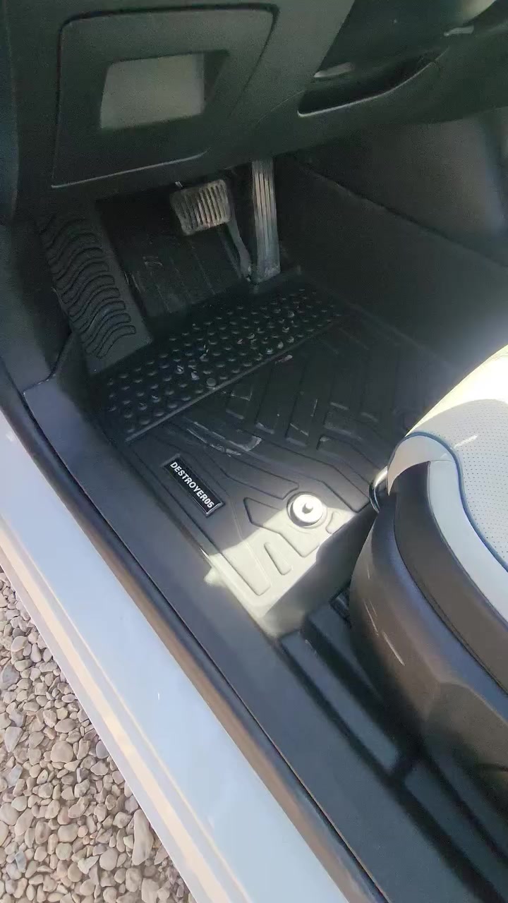 ب70 الف فقط افضل ارضية سيارات  (5D)
حوضية تصعد على الدوسه قالب بلادي وتصعد فوك الدوسه  على حسب نوع وموديل سيارتك
✅ نوعية ممتازة ثخينة  ..
✅ تحافظ على ارضية السيارة الاصلية ..
✅ تحميها من الماء والتلف ..
✅ قياسات الارضيات حسب نوع وموديل كل سيارة ..
✅ تعطي منظراً جمالياً راقياً للسيارة ..
✅ سهلة الغسل بالماء أو المسح ..
توصيل جميع محافظات العراق 5 الف 

 :السيارات الي متوفره حاليا 

كورلا 2020-2025 البانزين والهايبرد 
Byd دستروير
Byd كن بلص 
Byd سيل فايف
كورلا كروز 2020-2025  البانزين والهايبرد
كامري 2018- 2024 البانزين والهايبرد


**إذا كنت صاحب هذا الإعلان وتريد حذفه لأي سبب، رجاءا أرسل رسالة إلى الدعم الفني**