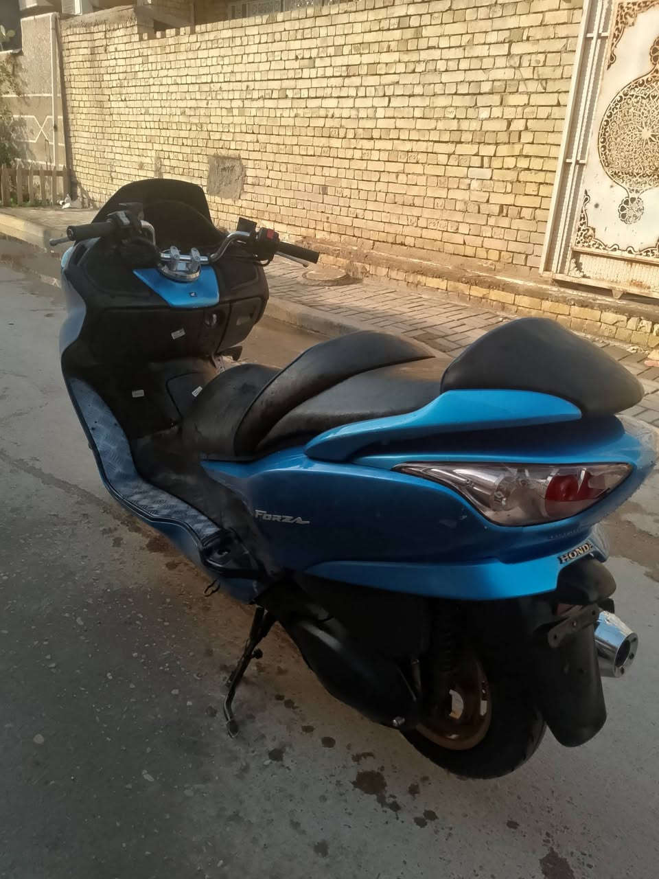 السلام عليكم فورزه للبيع كير شغال الدراجه نضيفه السعر مليون او بيها مجال للاستفسار  رقم الهاتف ***********
