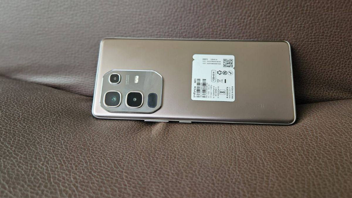 infinix note 50S 5g+
16 . 256 
نرخ 205 هەزار بێ معاملە
زۆر پاکو خاوینو بێ عحەیب بەزان
بێ ئەشیا
پاتری ٥٥٠٠. ٤٥وات
کامێرا ٦٤مێگاپێکسل.ڤیدیۆ 4k
شاشەیەکی جوانو قەوسی ١٤٤هێرتز
دژە ئاو
پەپجی 90fps
*********** دخان, السليمانية
