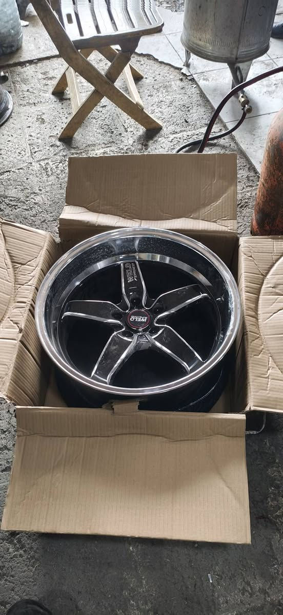 ویلی وێلد بۆ گۆرینەوە لۆکە حەجمی ١٨ یەو دەبل سایزە ✅

ناونیشان سلیمانی تیرمینالی شارەزور فرۆشگای شارباژێر ✅

*********** ژ.م

بۆ ١٨٤ نابێ بێ تابوکە ✅
