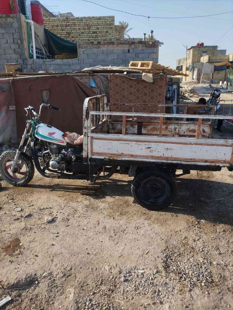 ستوته كلك مكفوله بيه بليته ورقم شاصي مكان حله ***********
