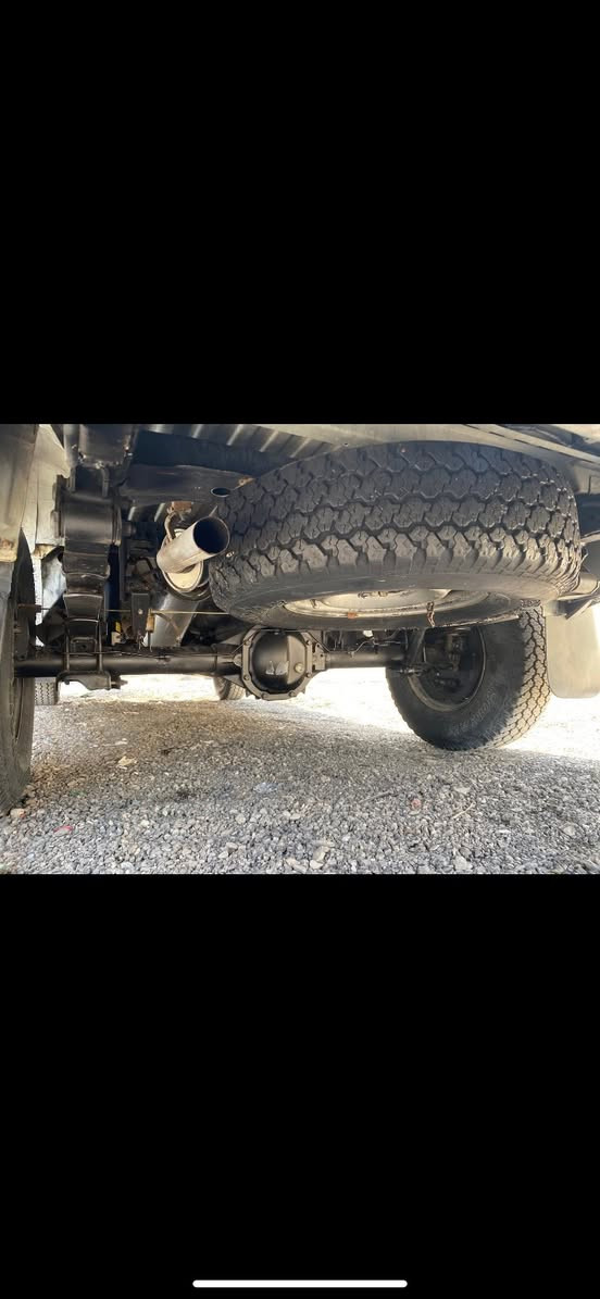 سەرەتا بەناوی خوای گەورە پیكاب نیسان مۆدیل 2012  دەبڵ
ڕەقەم تازە سەنەوی تا 2028 تازەیە 
بەشەرتێ گێڕو مەكینە ئەكسل 4 تایە لۆك 4ڕۆژە خراوەتە سەری شانسی بەشەرت 
ڕەسمی سۆنەری دامناوە 
شوین سلێمانی  قەباخ تابتی كراوەتەوە تەنها بۆ پاكردنەوە بەشەرتی 10وەستا بێدوكەڵ بی بوخار 
ڕەقم تەلەفون***********
نرخ 155$
