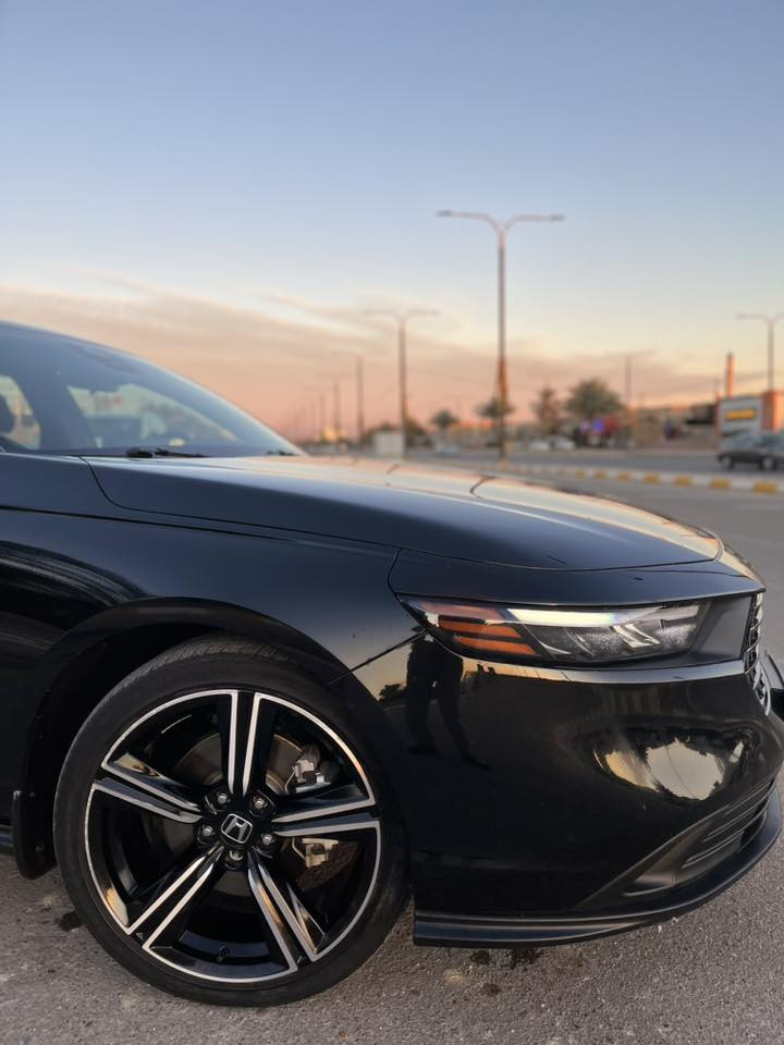 السلام عليكم
للبيع فقط
هوندا اكورد سبورت
السيارة ماشية 30 الف مايل فقط
• مكينة 2000 هايبرد تنفس طبيعي
• شفتات ستيرن 
• شاشة كبيرة
•كشنات جلد
لون مميز بيجي 
•فتحة سقف 
• كاميرا خلفية    
• رادار امامي
• مانع تصادم
• محدد مسار 
• تصحيح مسار
• شفتات بالستيرن
• مثبت سرعة
• مانع انزلاق
• دخول ذكي 
• إنارة ترحيبية
• هندبريك كهرباء 
• حساسات مطر
• ⁠حساسات امامي خلفي ⁠ 
• أوامر صوتية
• 3 أنظمة قيادة
السعر 213$ مجال بسيط 
  🔰الحادث 🔰
موجوده صورة كلش بسيط فقط جاملغ بارد بدون دواخل بدون قطرة صبغ سيارة مناقصها جكة بالعافيه ع الياخذها
السياره باسمي ثاني يوم احولك 
 للاستفسار التواصل واتساب ***********
