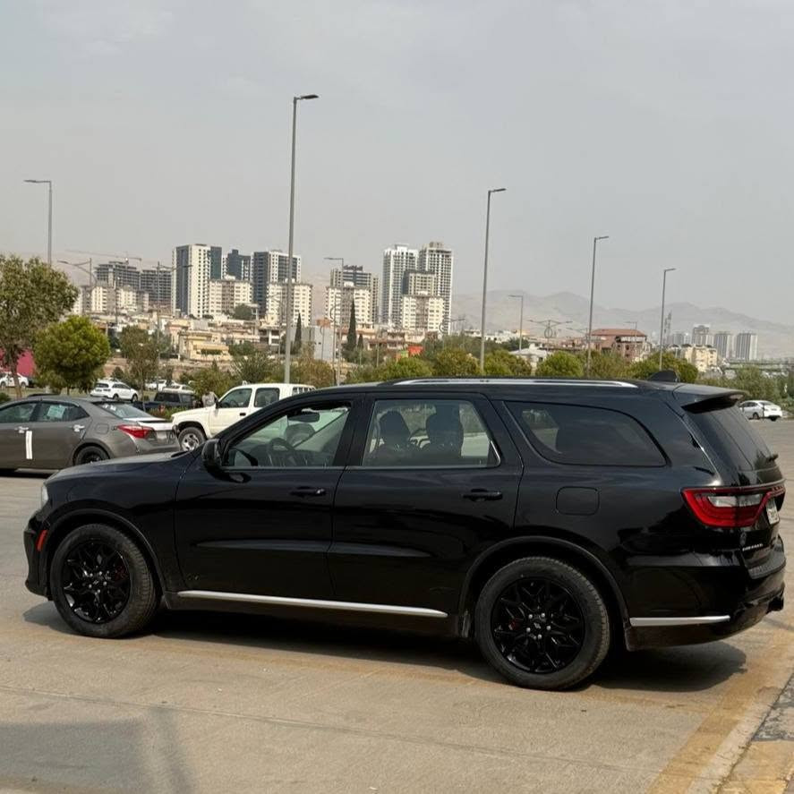 دووج دورنكو موديل 2022 فئة SXT
 6 سلندر 3.600 رقم اربيل
 ماشية تقريبا 87 الف مايل 
كير محرك مكفول الضرر تبديل باب بلاد خلف السكن نفس اللون مع صبغ ربع جاملغ خلفي فقط والباقي كفالة صور الضرر والسونار موجود بالمنشور 
السيارة نضيفة جداا وما بيها اي نقص كله بلاد بدون اي فتح او اضافات

رقم صاحب سيارة ***********
