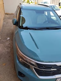 سلتوز 2025 السياره خليجيه فول 1/1 لون مميز ضمان 5 سنوات كشنات جلد ، تب...