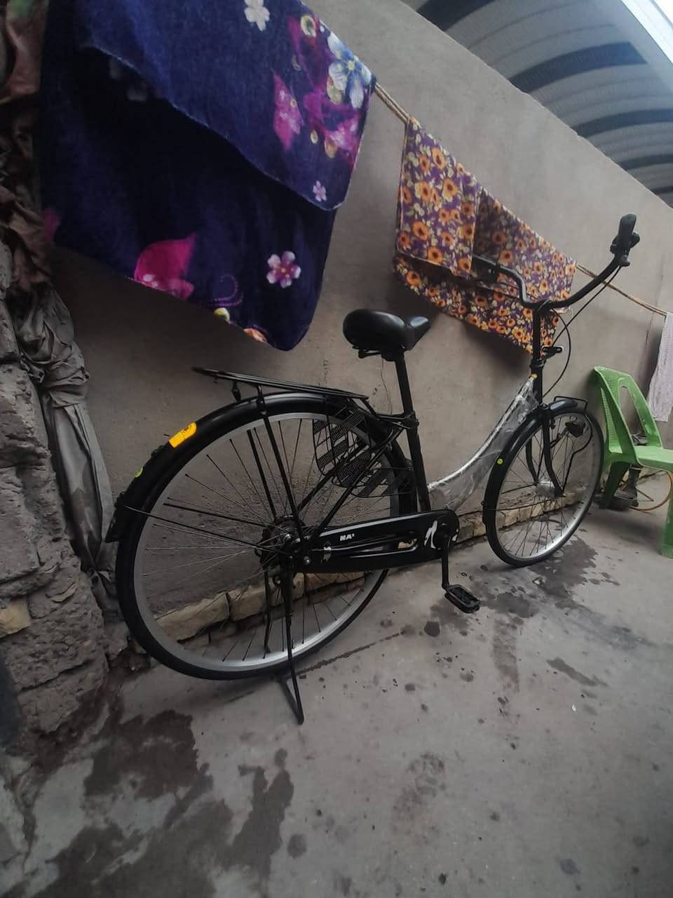 سلام عليكم شباب🖐🏽
ــــــــــــــــــــــــــــــــــــــــــــــــــــــــــــــــــــــ
بايسكل بناتي للبيع المواصفات:
لون اسود™️
موديل 2016☘️
ياباني مال حاويه㊗️
بايسكل نضيف برغي ما مفتوح بيه اي عيب
ما بيه على شوف العين🧿
السعر: ٩٥ الف وبيه مجال للطيبين🖐️
مكاني بغداد _ دولعي _ شارع الغاز 
للتواصل راسلني متواجد🫖


**إذا كنت صاحب هذا الإعلان وتريد حذفه لأي سبب، رجاءا أرسل رسالة إلى الدعم الفني**