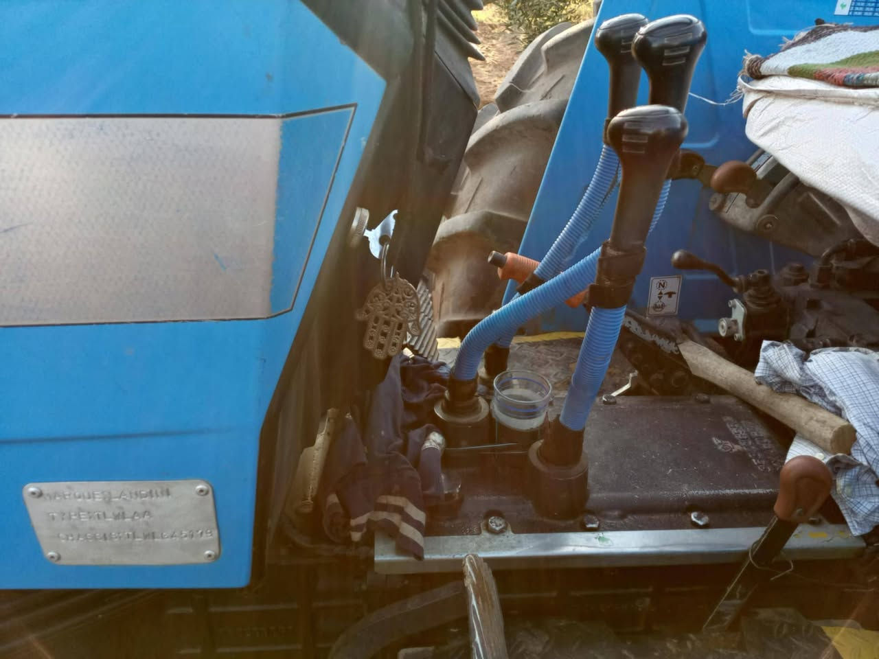 🚜 للبيع: Landini 8860 Double – موديل 2020 🚜
✅ نظيف وجاهز للخدمة
✅ دوبل قوي ومضمون
📍 القصرين
📞 52066021
للجادّين فقط.


**إذا كنت صاحب هذا الإعلان وتريد حذفه لأي سبب، رجاءا أرسل رسالة إلى الدعم الفني**
