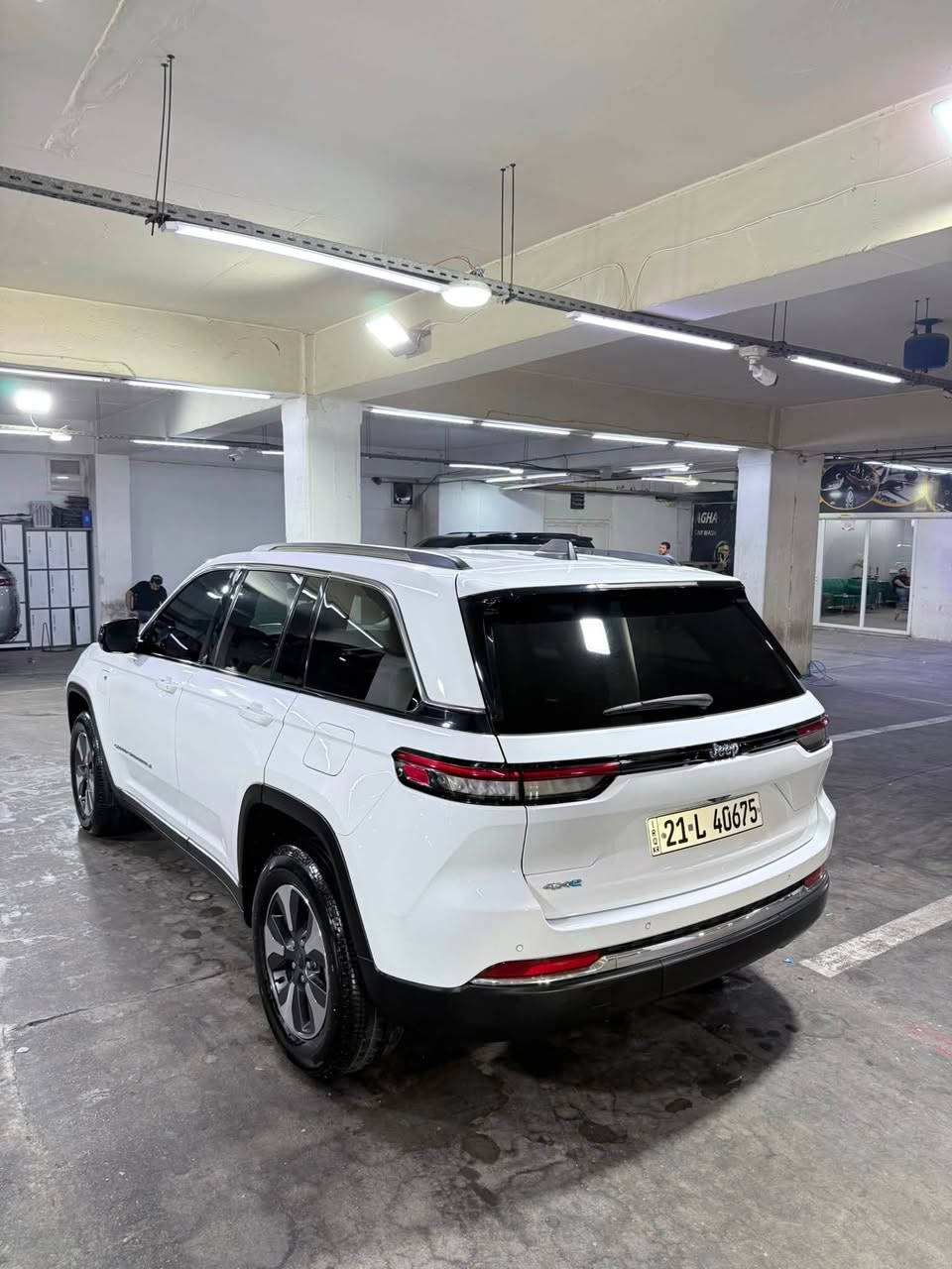 موديل2023
Jeep Grand Cherokee Limited 2023
المواصفات 
سياره كلين كيلن كفاله عامه كولشى بشرط
* المحرك: 2.0 لتر تيربو 4 سلندر
* نظام هايبرد Plug-in Hybrid (4xe)
* القوة الإجمالية: حوالي 375 حصان
* العزم: 637 نيوتن.م تقريباً
* دفع رباعي 4x4
* ناقل حركة أوتوماتيك 8 سرعات
* بطارية 17.3 kWh
*فتحة سقف بانوراما 

‎نقاط عمياء 
سستم صوت boos
السيارة كلين بدون حادث بدون بارد 
بيها كتاب مال تضليل ٪؜٨٠ - ٪؜٨٠ 
جديد كولشى
***********
***********
مكان سليمانيه
318$ مجال
