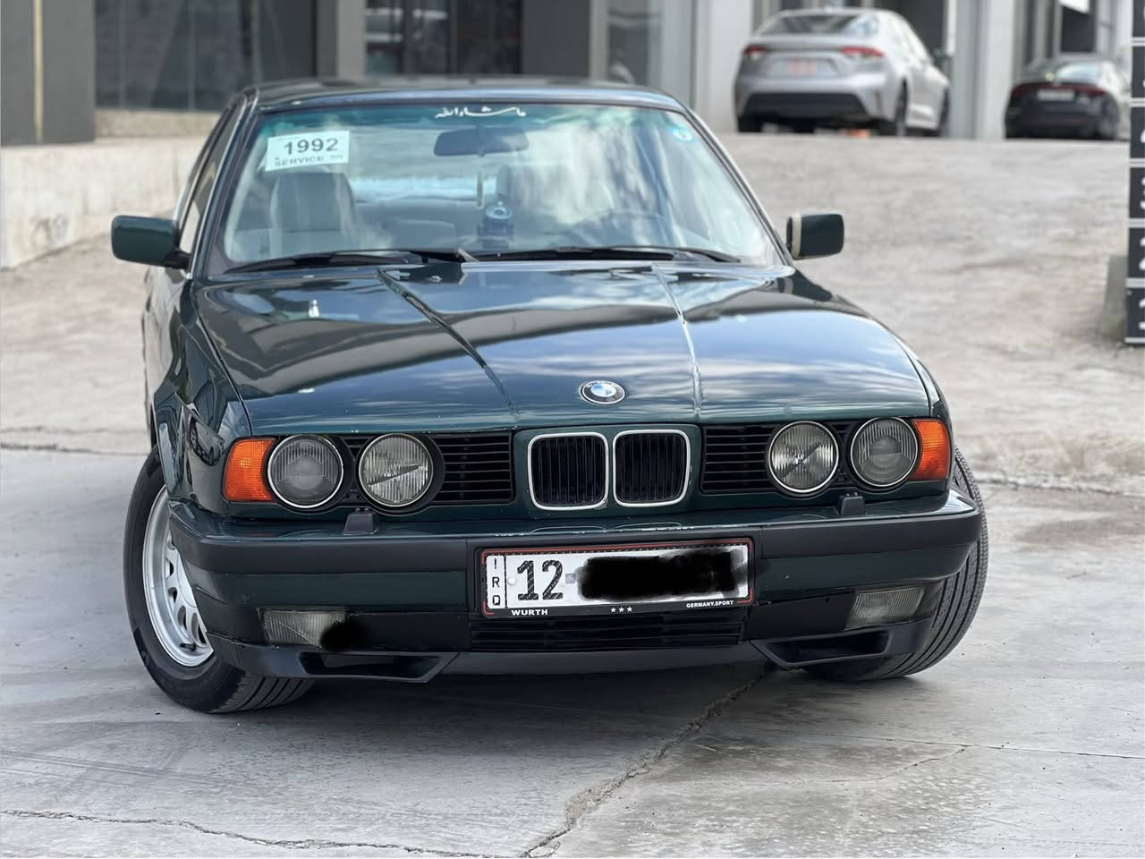 اسلام عليكم اخوتي بي ام للبيع فقط والسعر جوه السوك 525اصل وفصل وبليته كير عادي محرك  ٢٥لاصرف لا نفخ تبريد شغال بشرط رقم دولي جديد ما بيهه لا ضربه ولا طخه اكسن خفيف غرفه جديده طك وايرمينه بشرط كلهه موديل 92. تخم تايرات جدد ويل صقر السياره ما يعوزهه شي بجم دخاني السعر 48وبيهه مجال 
  ‭٠٧٥١ ٠٨٢ ٩٥٩٣‬. ***********
