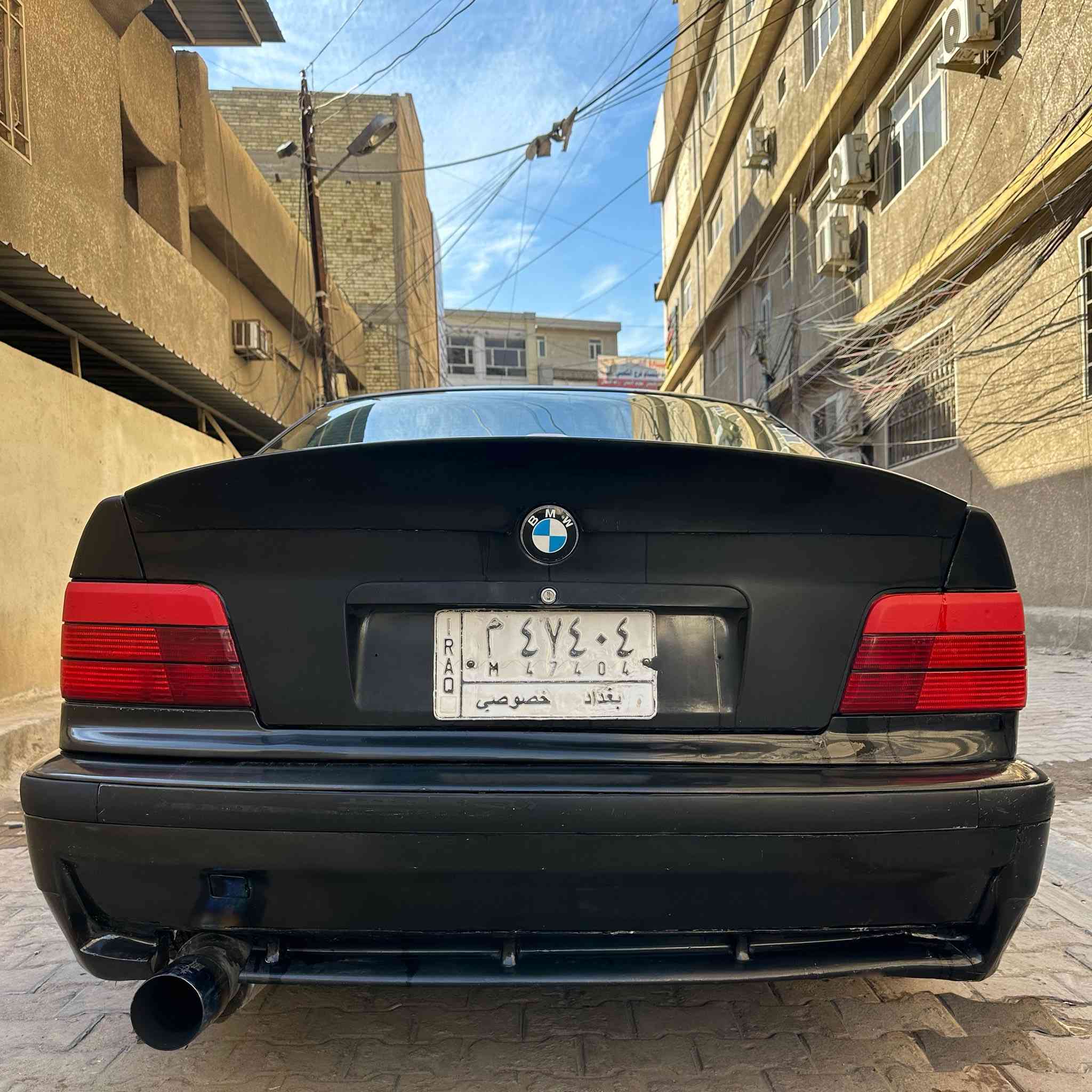 Bmw E36 318 
اربعة سلندر 
كير عادي
تبريد 
منظومة زنون
باتري جديد تخم تايرات جديد
سستم صوت امبليفاير ودمام و 8 سماعات 
نقصها الباور ستيرن ملغي شالع القايش مالته
للبيع 40 ورقة مكاني بغداد الجديدة 
***********
