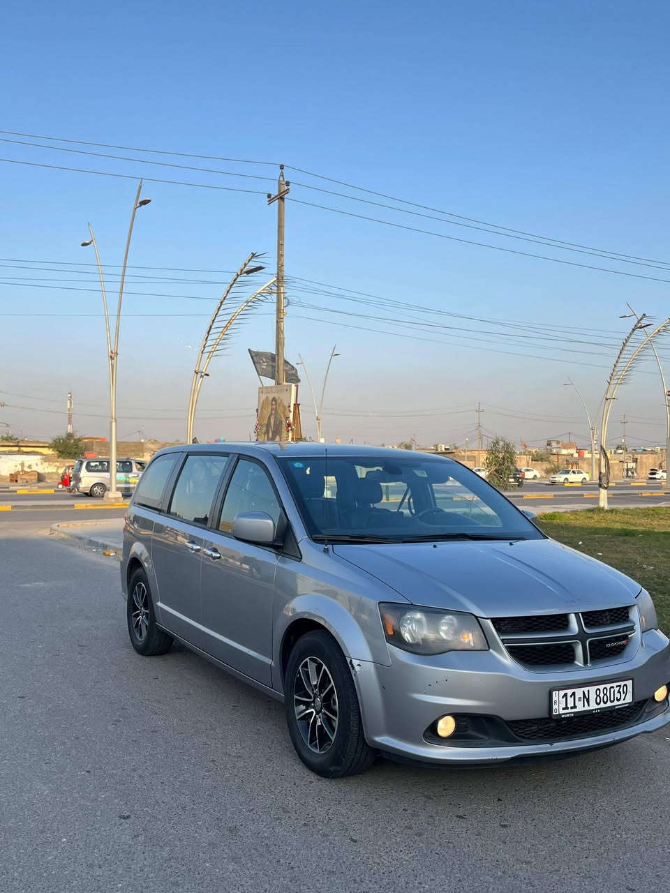 السلام عليكم
للبيع دوج كرفان موديل ٢٠١٩ مواصفات GT لون سلفر
وارد أمريكي كلين تايتل
مابيها اي قطعه صبغ ولا تبديل ولا ايرباك
محرك ٣٦٠٠.. ٧ راكب. كشنات قلابة.. شاشات بالسقف. ابواب وجنطة كهرباء..
رقم بغداد
مكان السيارة البصرة..
مابيها اي نقص وباسمنا.. رقم انكليزي الجديد
السعر ٢٢٠ $  وبيها مجال
مكلف بالنشر
الاتصال على صاحب السيارة
***********
