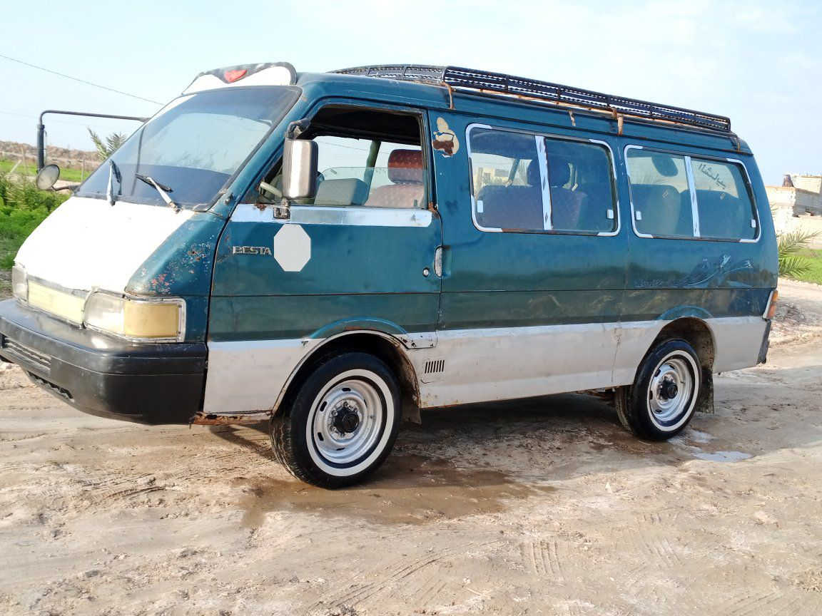 كية بستة للبيع مكينه وكير واكسن جدد گشرر بلاد لاصبغ ولاضربة سنوية جديده دواخل جدد سعرر 33 وبيها مجال مكان سماوة للاستفسار ‏‪***********‬‏
