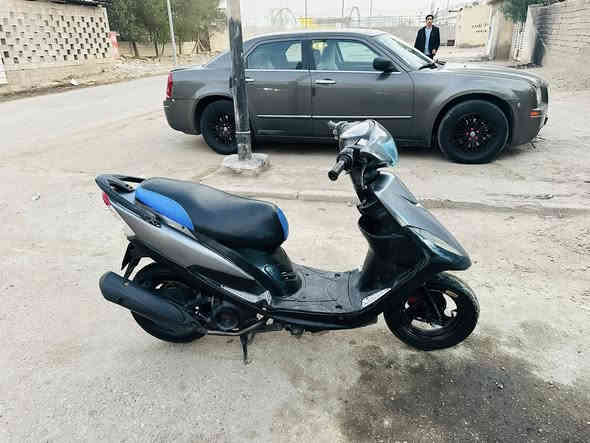 مرححبا 
ماكس عدله 
مكينه49 بوشه بلاد 
دراجه مامفتوح بيه برغي 
سلف بلاد كلشي بلاد
مختمه شلعه معدل 
اشايرً كلشي شغلا 
كفرات بلاد موجوده اصليات الزرك
هذا تجاريات دراجه
و وكلي ماخذا 
صالنصه M وين مايعجبك اخذه افحصه 
اني  انطي بيه ضمانً 
 السعر ٩٠٠ قفل مكفوله
***********
