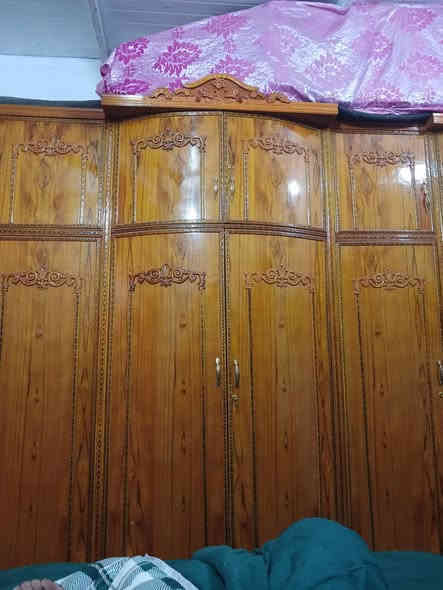 غرفه النوم صاج ٦ملحق البيع جديده كلش عنوان بغداد ***********
