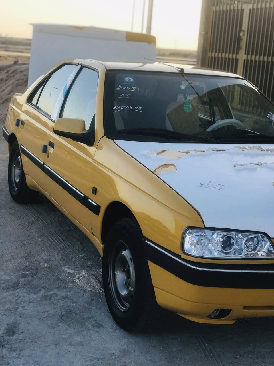 السلام عليكم بيجو 405 اكد
موديل ١٦ رقم انكليزي ٣١ مصفرا هيا وغرامه 

سيارة كفالة مكينة كير حدادهً جاهزة لل لاخير 

سعره ٤٥ بيها مجال قليل 

مكان بصره 

***********
