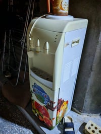 غراض للبيع • الميز الاحمر • شلع قلع