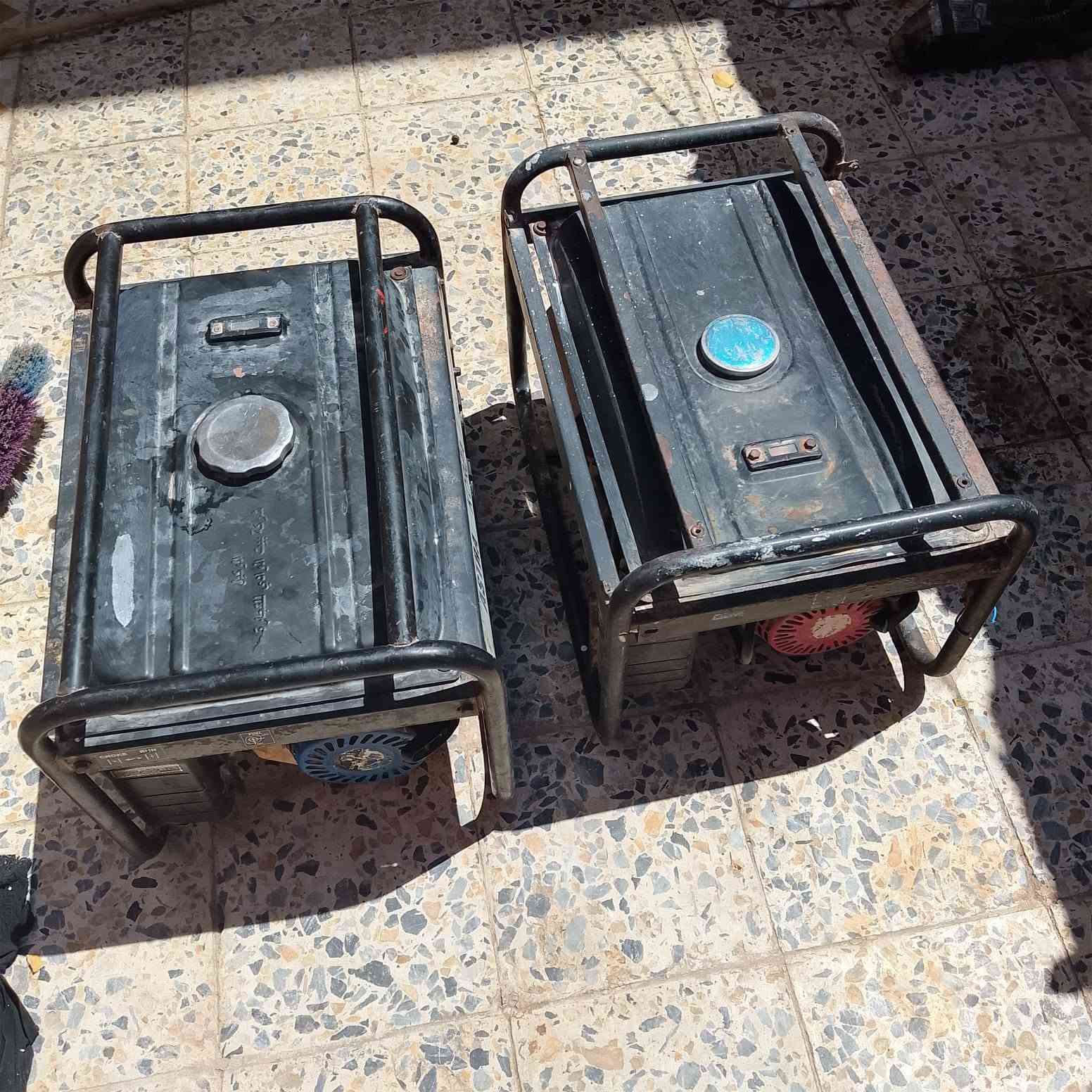 سلام عليكم مولدات للبيع عدد2 العنوان ميسان برمانه سايدين سعر الوحده 125رقم ***********
