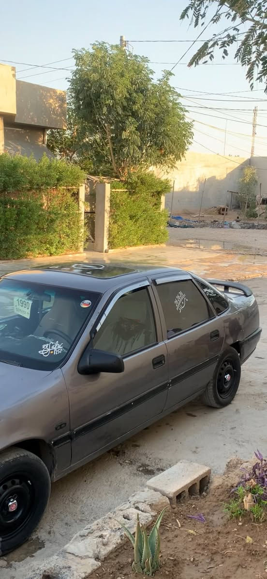 به ناوي خوا
بو فروشتن مه كينه ٢٠ گير و مه كينه به شرت 
سه رف و بوخاري نيه
سه ياره كه سنويه 
ليدراوي نيه كامل مسرفم تيي كردوه تاخم بيش و دوا تازه جاكم كردوه تاخم تايه تازه م بستوه سعري ٢١ مجال 
***********
