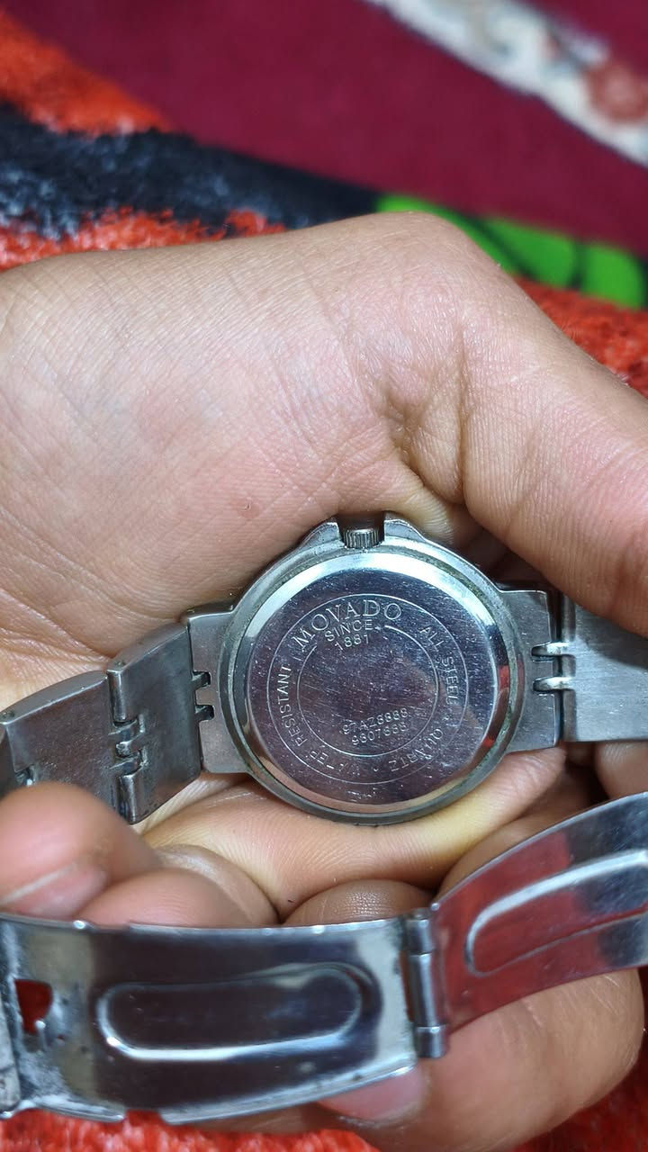 موفادو اصلي سويسري
50الف نهأي يوجد توصيل 
للتواصل ***********
