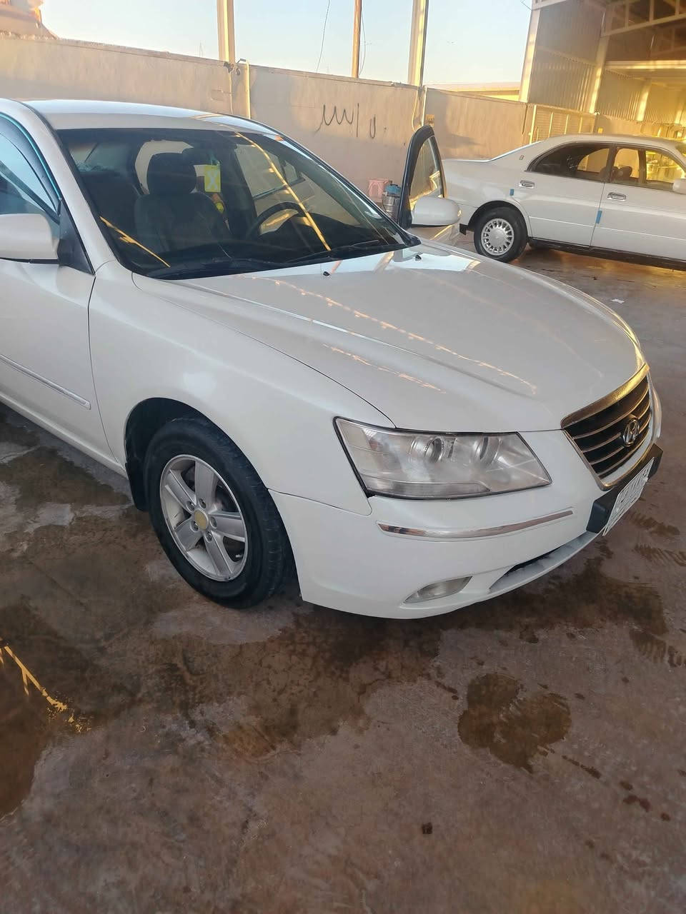 سوناتا موديل 2010 وارد كوري محرك 2400 مصبوغة عام اثر ضربة في الجاملغ الخلفي تبريد شغال السعر 85 وبيها مجال للتواصل *********** النجف, العراق

