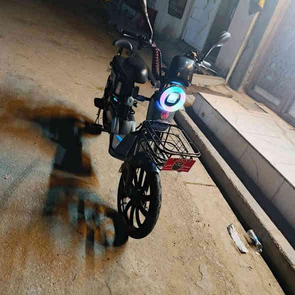 دراجه شحن للبيع نضيفه جدا صاله شهر من أخذته بطاريات جدد مال عمر عقل مابدل جديد المكان نجف حي الوفاء السعر 485وبي مجال أو مراوس بدراجه 
مكلف بالنشر
مكلف بالنشر رقم صاحب دراجه***********
