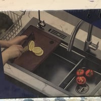 سنك بعده جديد ممفتوح كامل محتوياته السعر ١٥٠ مشتري ١٥٠ دولار مكان حي ا...