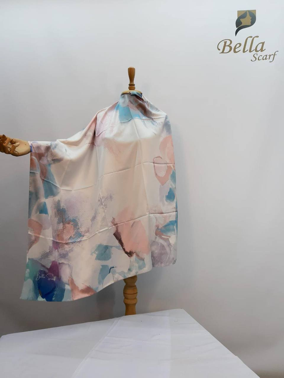 💓💓💓💓💓💓شال و شيلة 💓💓💓💓💓💓
❣️ربطة رايون ستن قياس ٩٠ اللوان متعدده و خامة مميزة ❣️
العنوان : الصويرة/حي المعلمين/شارع الصياغ/مجاور العطية سنتر وصالون روز. 
يوجد لدينا خدمة توصيل 
للحجز والاستفسار مراسلة الصفحة او الاتصال ع الرقم *********** / فايبر. واتس اب. تلكرام
