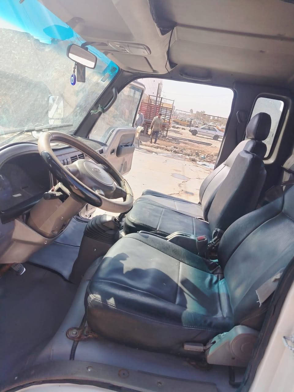 الساام عليكم كيه ام عيون 2002كير مكينه جديد تخم تاير جديد مكفوله من الكص حداده كهربائيات كله جديده رقمه بغداد السعر 73وبيه مجال قليل رقم الهاتف ***********
