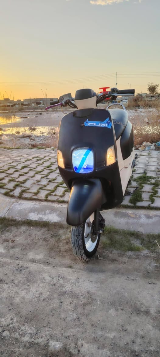 السلام عليكم دراجه ماكس بوليس لبيع كامله كهربايات كله شغال سلف هندر مكينه خرسه اشاير كلوبات كله شغال ماكو اي نقص تايرات جديده مكينه ما مفتوحه برغي بيها السعر 550 بيها مجال حك الجيه راسلني أو اتصل ***********
