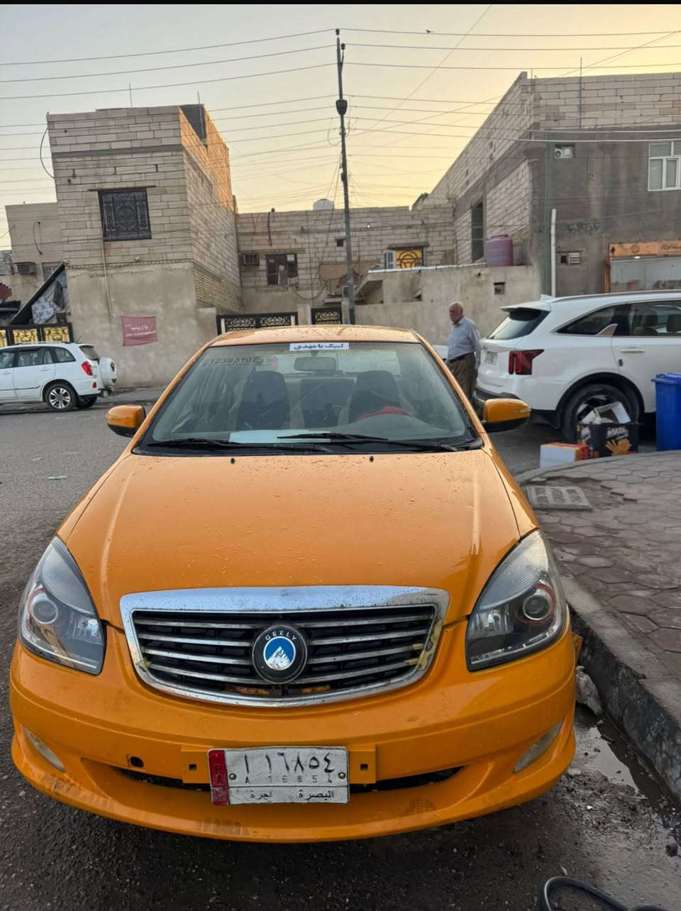 جيلي موبل
موديل 13 مصبوغة جماليه مابيه ضربه مكينه وكير كفاله سنويه ل 28 مصفره هيئه وغرامات 
سعرها 38 
*********** 
مكان السياره بصره
