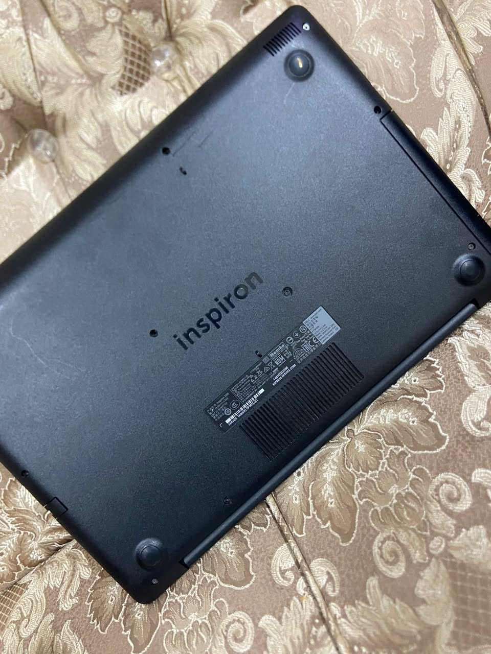 المعالج core i7 الجيل الثامن 

الرام 8 GB

كرت شاشة مدمج  ‏ Intel UHD Graphics 620 

نظام ويندوز 10 64bit

سعرها ٤٥٠ الف⚠️

عنواني الدورة 

***********
