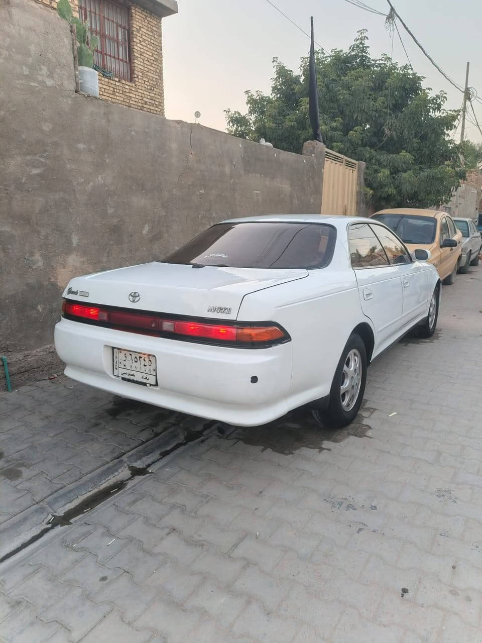 السلام عليكم مارك للبيع مديل٩٣مكفوله من الكص ونقل الجثه والاصوليات رقم بغداد بسمي مشروع وطني مداور ثاني يوم  مكينه وكير ونجي تبريد شغال سياره مصبوغه عام للجماليه السياره جاهزه السعر ٧٠ وبيها مجال رقم الهاتف ***********
