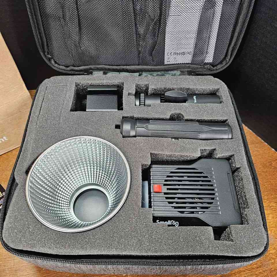 smallrig rc 60b cob led video light
جديد


**إذا كنت صاحب هذا الإعلان وتريد حذفه لأي سبب، رجاءا أرسل رسالة إلى الدعم الفني**