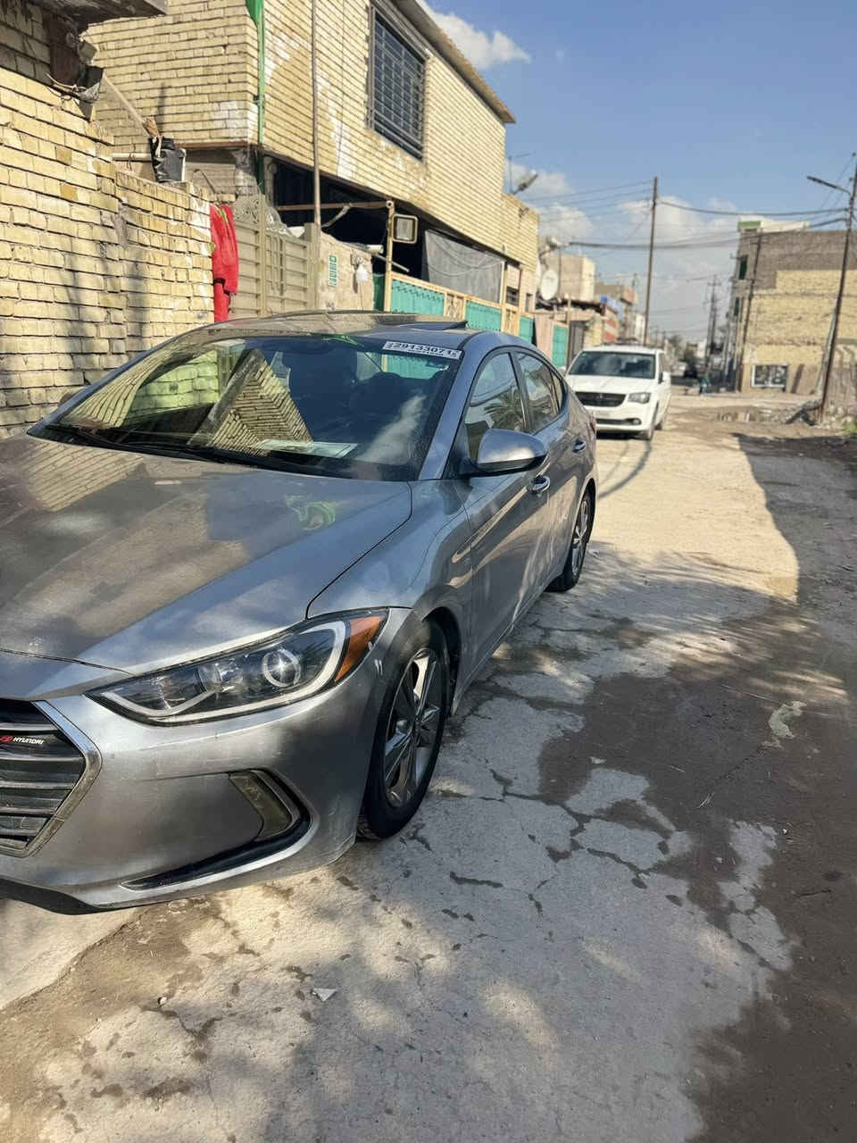 السلام عليكم 
النترا موديل 2017 وارد أمريكي فول مواصفات محرك 2000 دوش حادث امريكا جاملغ وبنيد بدون دواخل جاملغ مبدل وهنا بل عراق البيبان كلير اثر جراد ابيع حزام صور الحادث والسونار بل منشور 
رقم بغداد إنكليزي بأسمي سنويه جديده 
كير محرك صدر نضيف تخم تاير
السعر 108بيها مجال بسيط 
مكان بغداد 
الشراي يتصل على رقم 
***********
