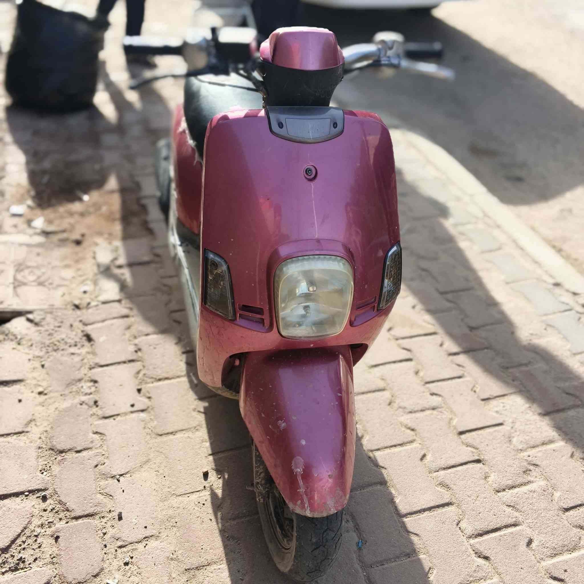 بوليس اوراق نظيفه ما مفتوحه دراجه خير من الله سعر 850 مجال قليل ***********

