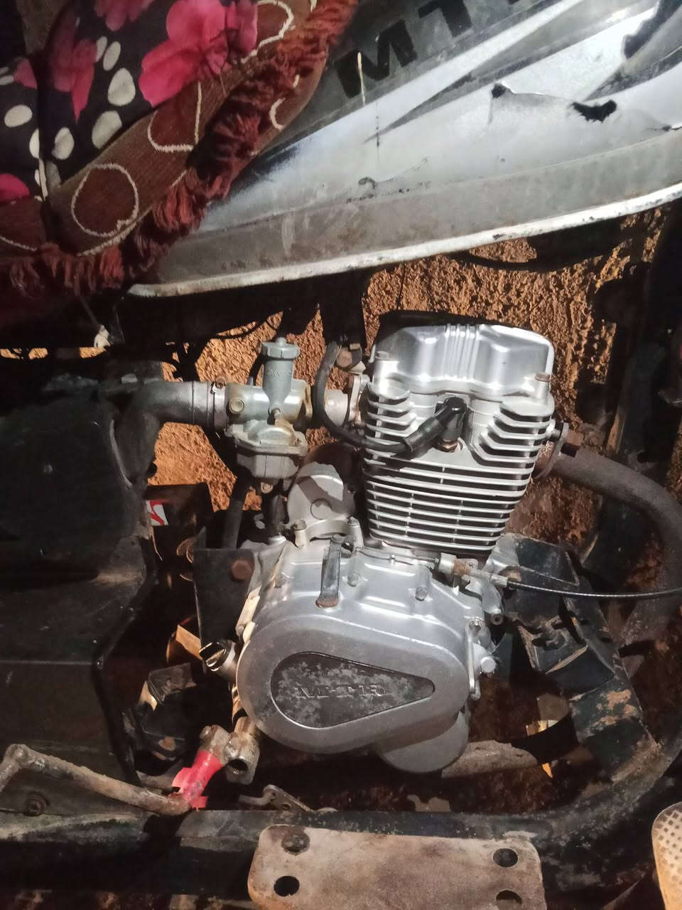 ستوته ام تي أر موديل 15 تخم تاير  دبلات جدد  كهربائيات كامله رقم دولي سنويه للغاية 28باسمي مداور مباشر السعر 1مليون و900
للتواصل ***********
