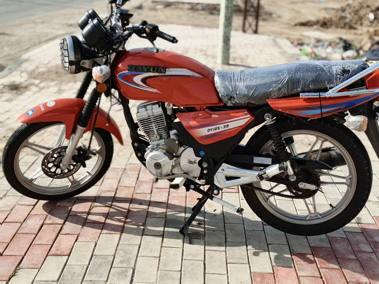 سلام عليكم دايون عظم موديل 24 اوراق الدراجه كامله مكمله ماناقصها شي ربع متصرف عليها محرك يخبل مامفتوح السعر 850 وبيها مجال للاستفسار
***********
متواجد واتساب
